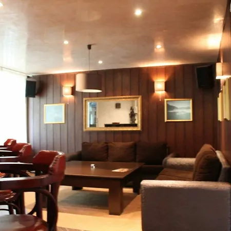 Forest Glade Hotel 3*